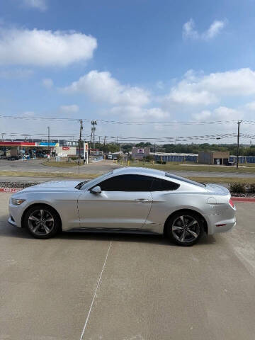 2015 Ford Mustang V6