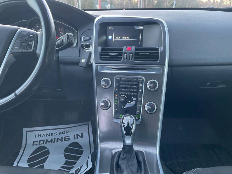 2016 Volvo XC60 T5 Drive-E