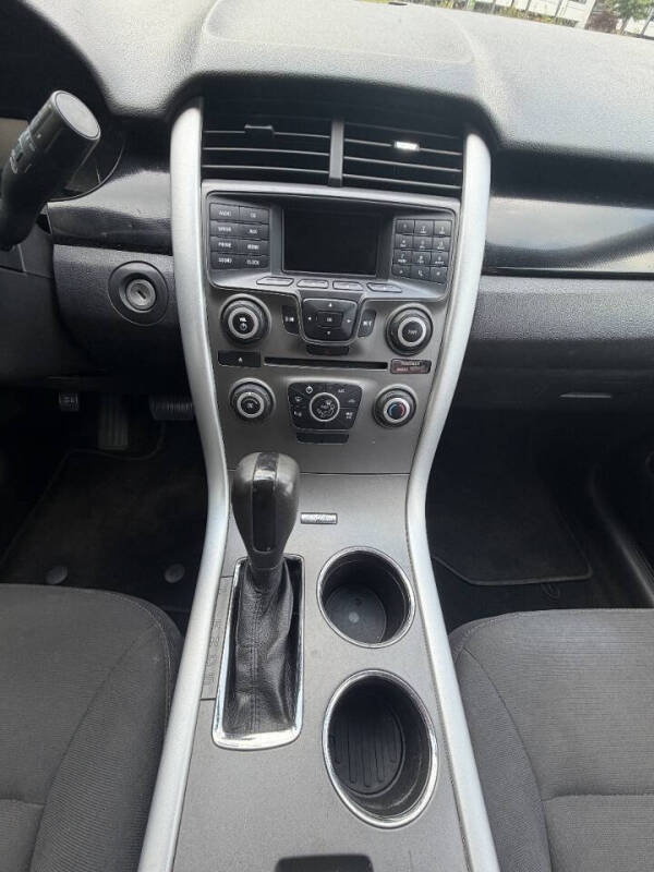 2013 Ford Edge SE