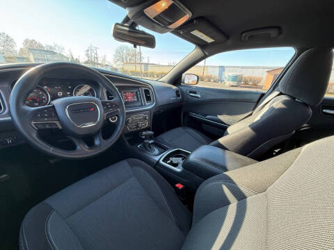 2016 Dodge Charger SE