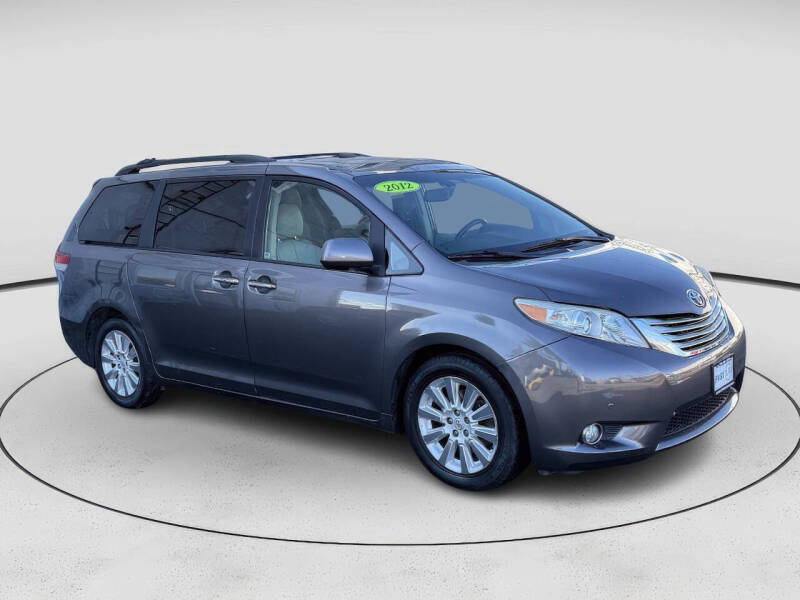 2012 Toyota Sienna