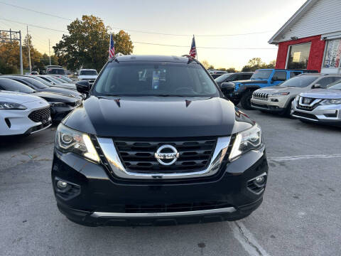2017 Nissan Pathfinder SV