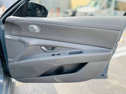 2022 Hyundai Elantra