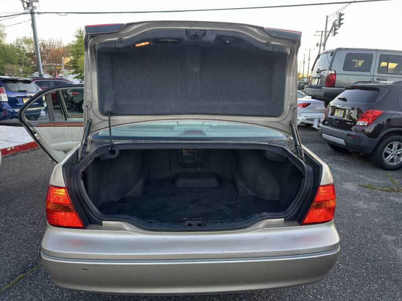 2001 Lexus LS 430