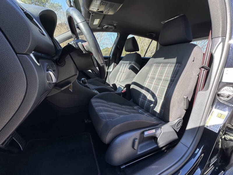 2014 Volkswagen GTI Wolfsburg Edition PZEV