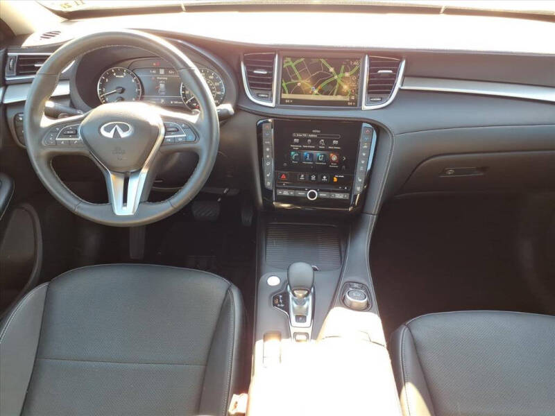 2022 Infiniti QX50 Essential