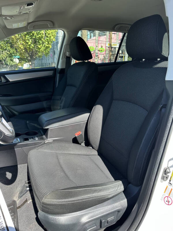 2016 Subaru Outback 2.5i Premium