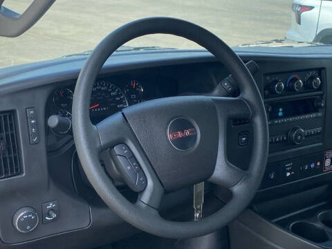 2025 GMC Savana 2500