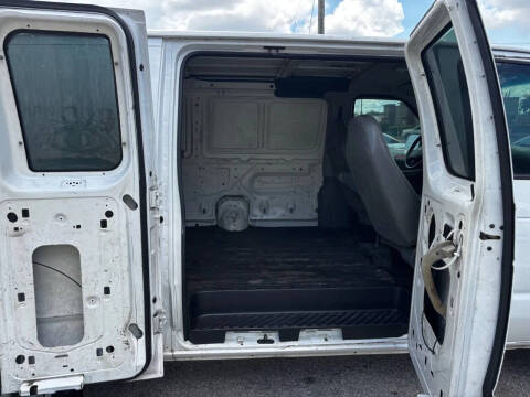 2008 Ford E-Series E-250