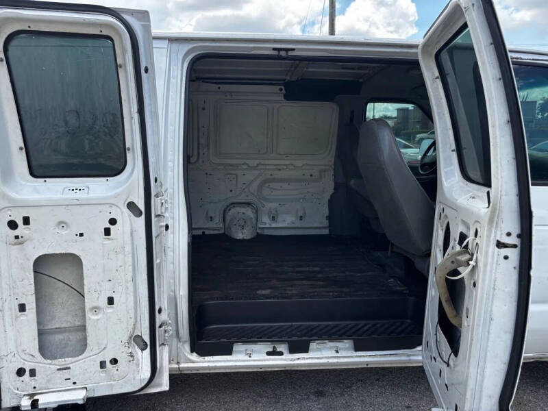 2008 Ford E-Series E-250