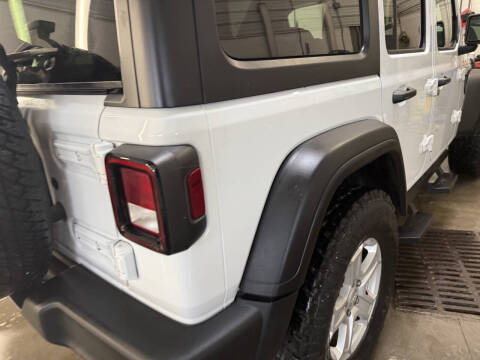 2021 Jeep Wrangler Unlimited Sport RHD