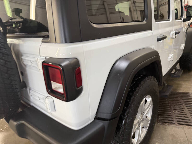 2021 Jeep Wrangler Unlimited Sport RHD