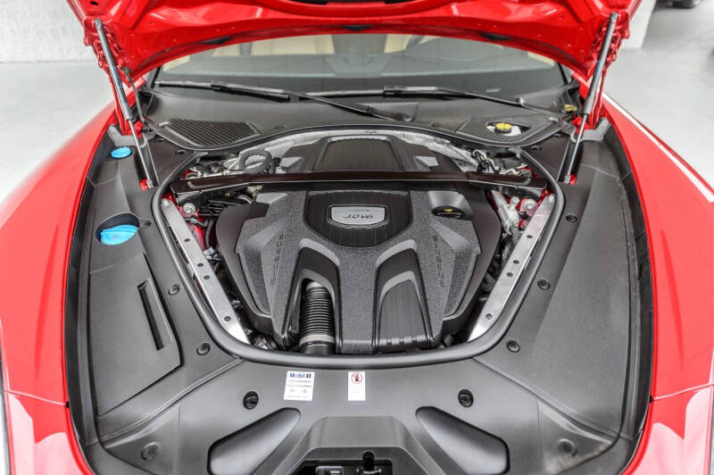 2018 Porsche Panamera 4