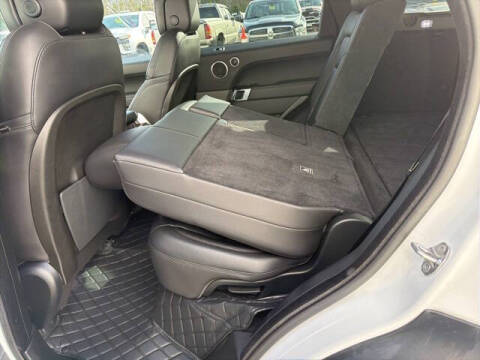 2020 Land Rover Range Rover Sport SE