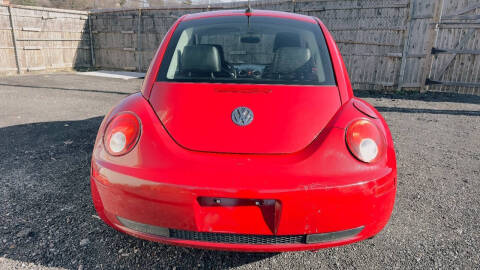 2010 Volkswagen New Beetle Base PZEV