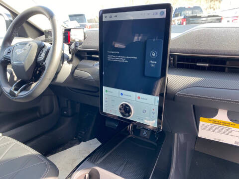 2024 Ford Mustang Mach-E Select