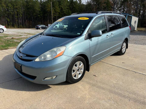 2007 Toyota Sienna for sale at Coleman's Autos LLC in Olla LA