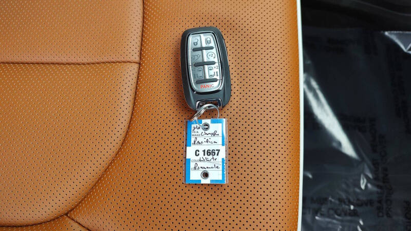 2026 Chrysler Pacifica Pinnacle