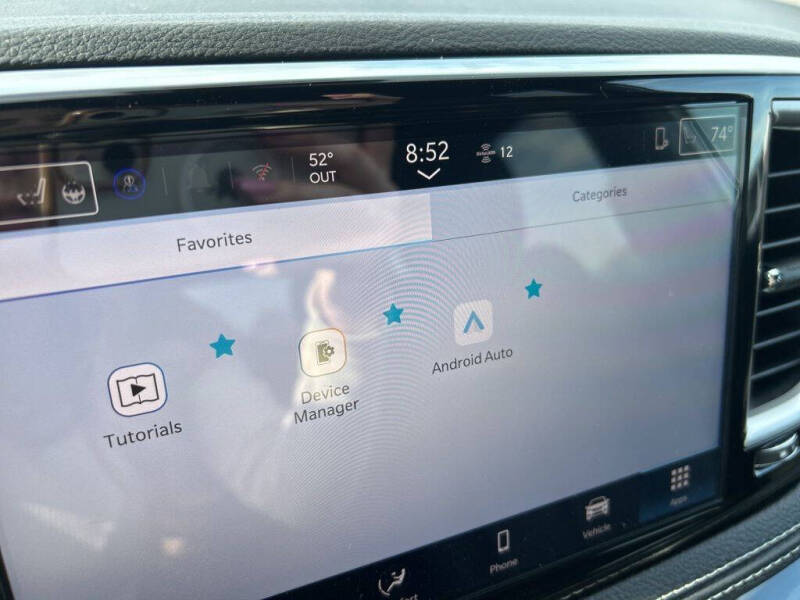 2026 Chrysler Pacifica Select
