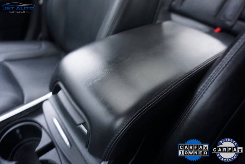 2015 Chrysler 300 Limited