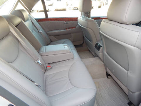 2005 Lexus LS 430