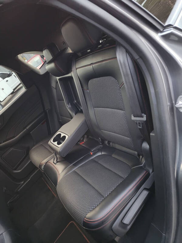 2023 Ford Escape Hybrid ST-Line Select