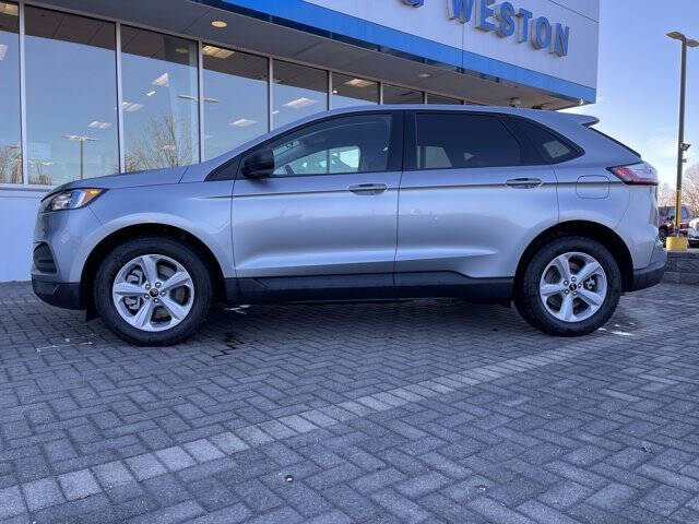 2024 Ford Edge SE