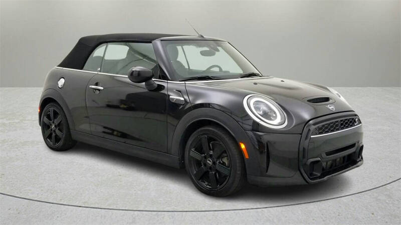 Used 2022 MINI Convertible S with VIN WMW43DL03N3N68645 for sale in North Olmsted, OH