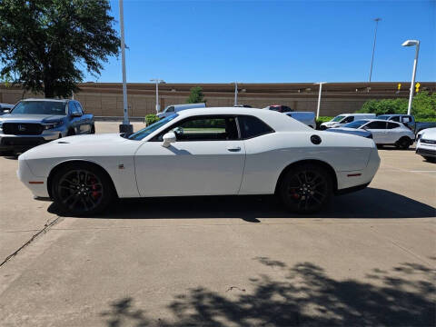 2022 Dodge Challenger