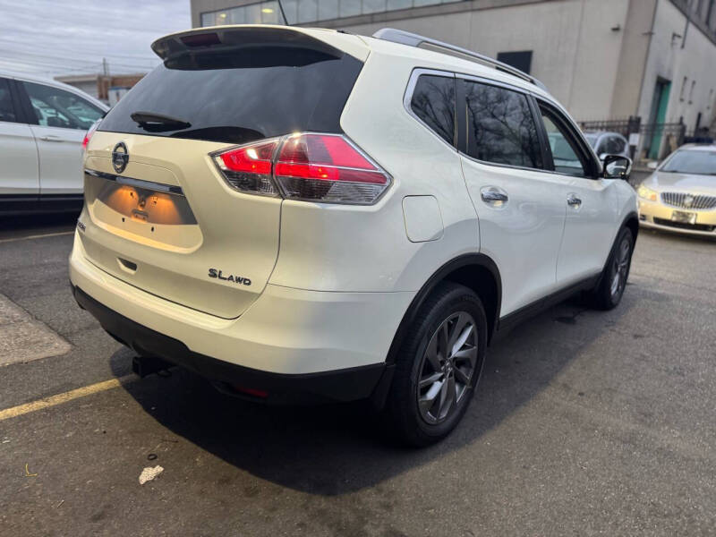 2016 Nissan Rogue SL photo 14