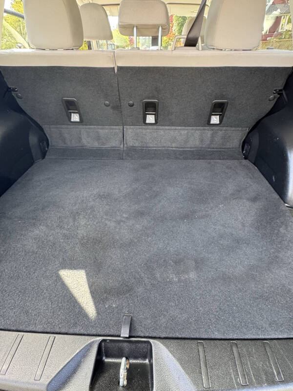 2014 Subaru Forester 2.5i