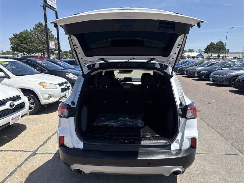 2020 Ford Escape SE