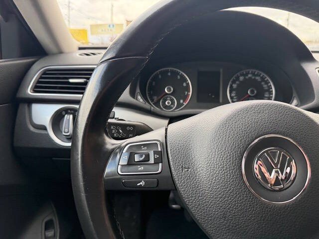 2015 Volkswagen Passat 1.8T Wolfsburg Edition