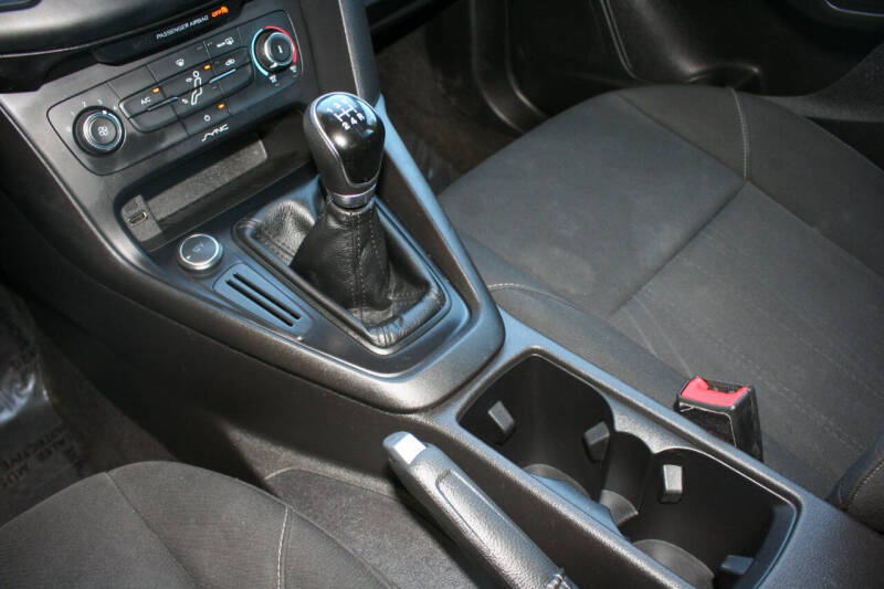2017 Ford Focus S