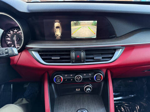 2018 Alfa Romeo Stelvio Ti