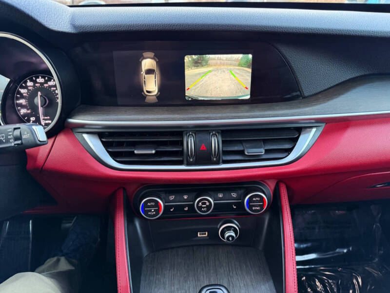 2018 Alfa Romeo Stelvio Ti