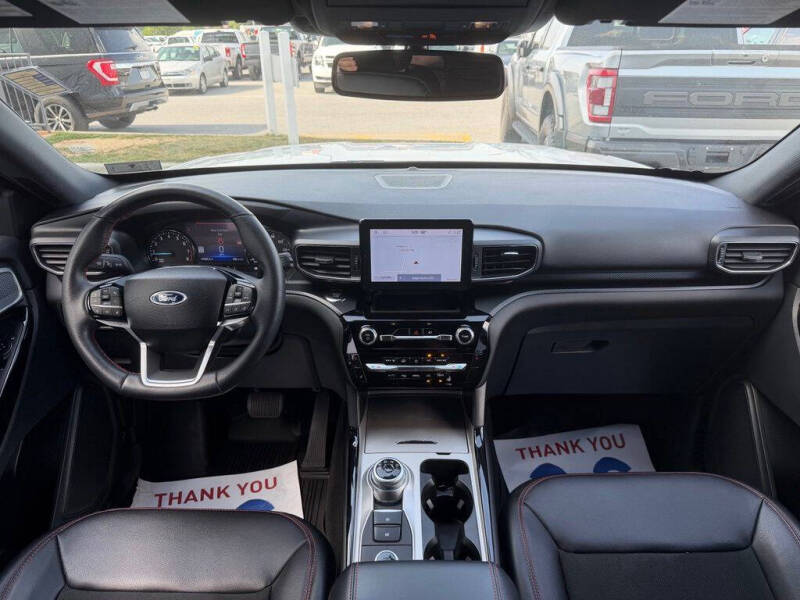 2023 Ford Explorer ST-Line
