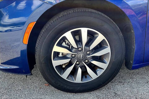 2021 Chrysler Pacifica Touring L