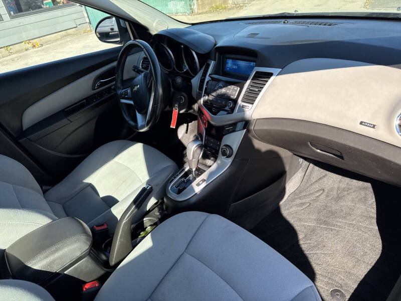 2013 Chevrolet Cruze 1LT Auto