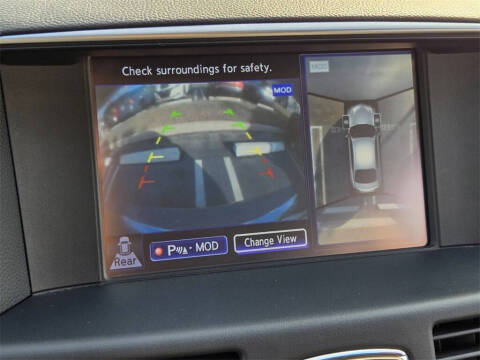 2015 Infiniti Q70 3.7