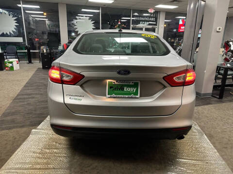 2014 Ford Fusion S