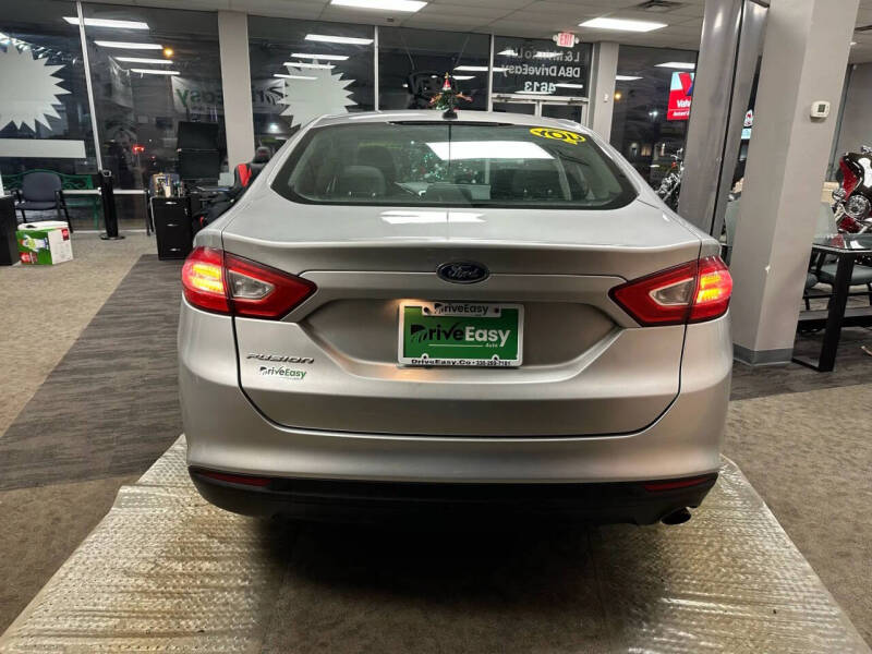 2014 Ford Fusion S