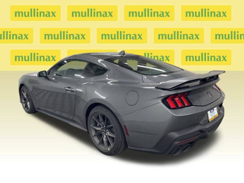 2025 Ford Mustang Dark Horse