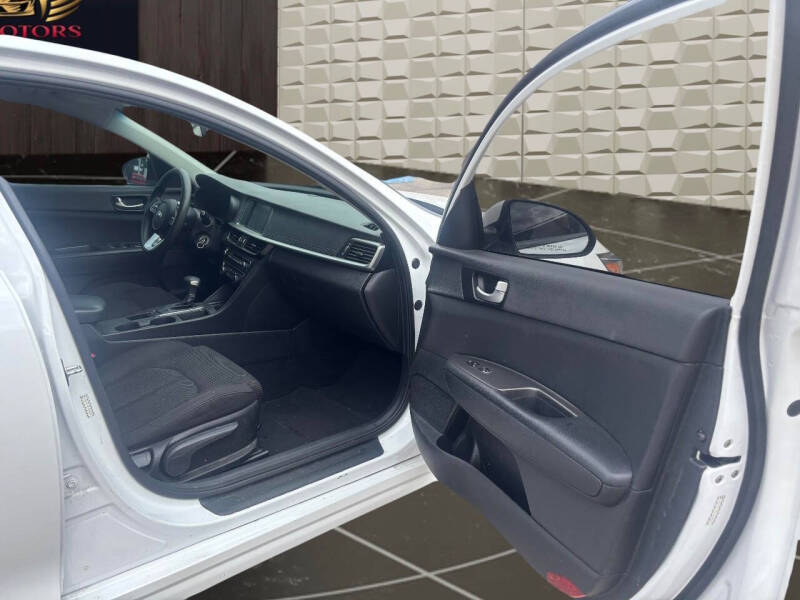 2020 Kia Optima LX