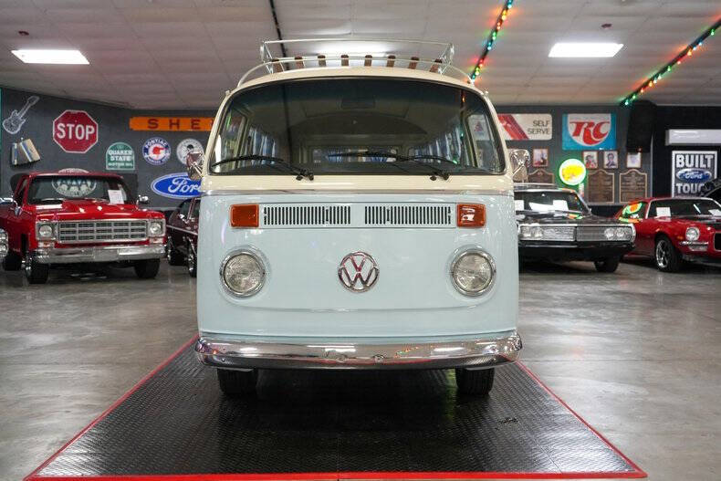 1976 Volkswagen Type 2 Westfalia Camper Bus