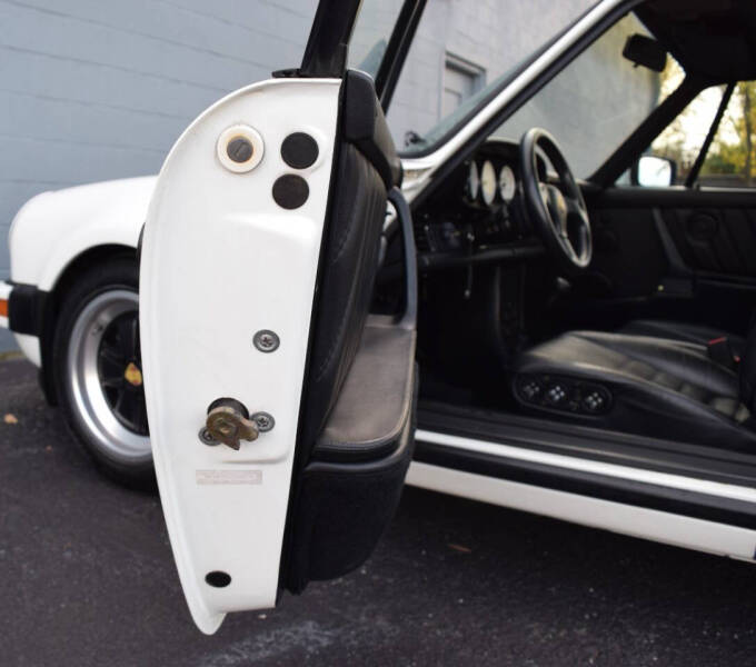 1988 Porsche 911 Carrera