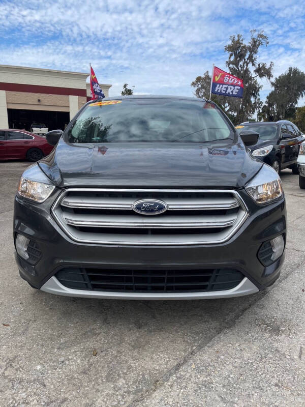 2019 Ford Escape SE photo 3