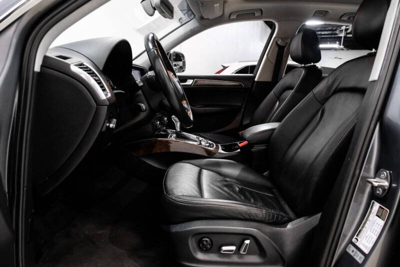 2016 Audi Q5 2.0T quattro Premium Plus