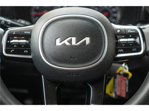 2022 Kia Sorento LX