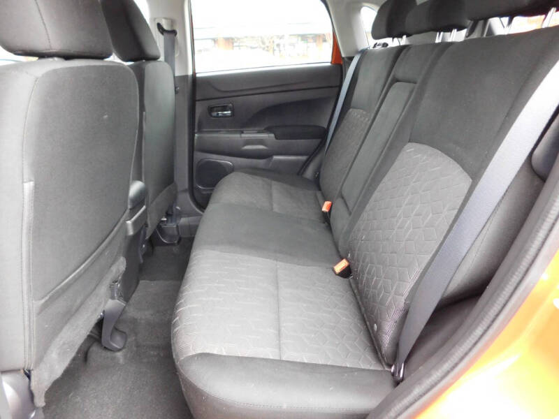 2020 Mitsubishi Outlander Sport ES